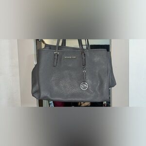 Michael Kors tote